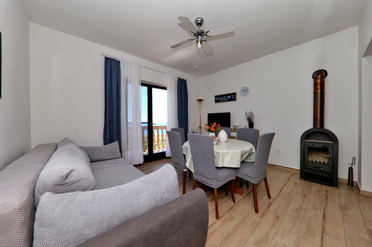 Apartments Anka Ртина Екстер'єр фото
