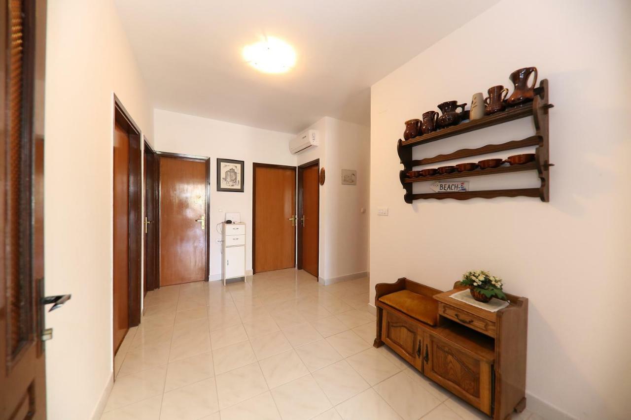 Apartments Anka Ртина Екстер'єр фото