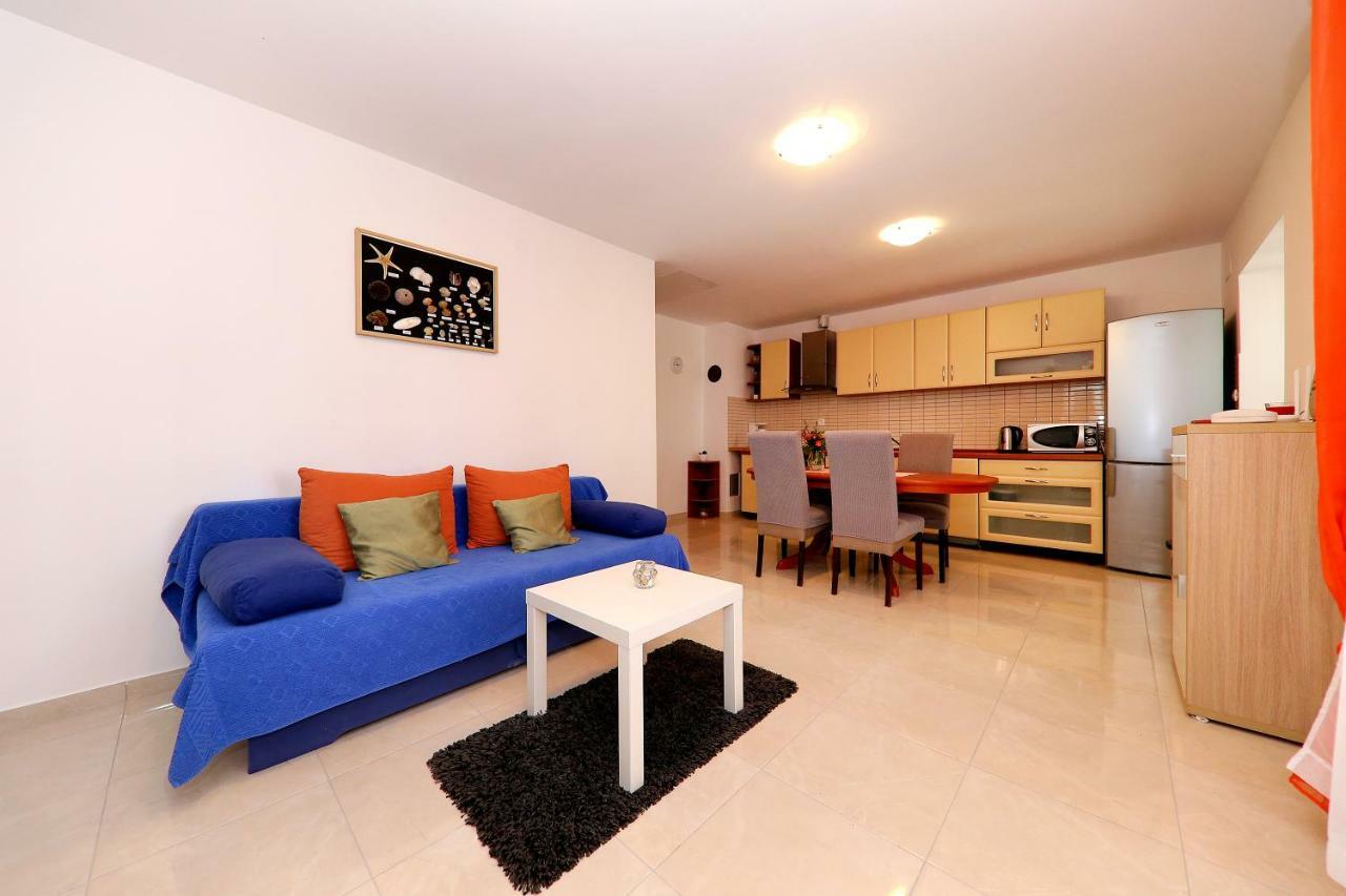 Apartments Anka Ртина Екстер'єр фото