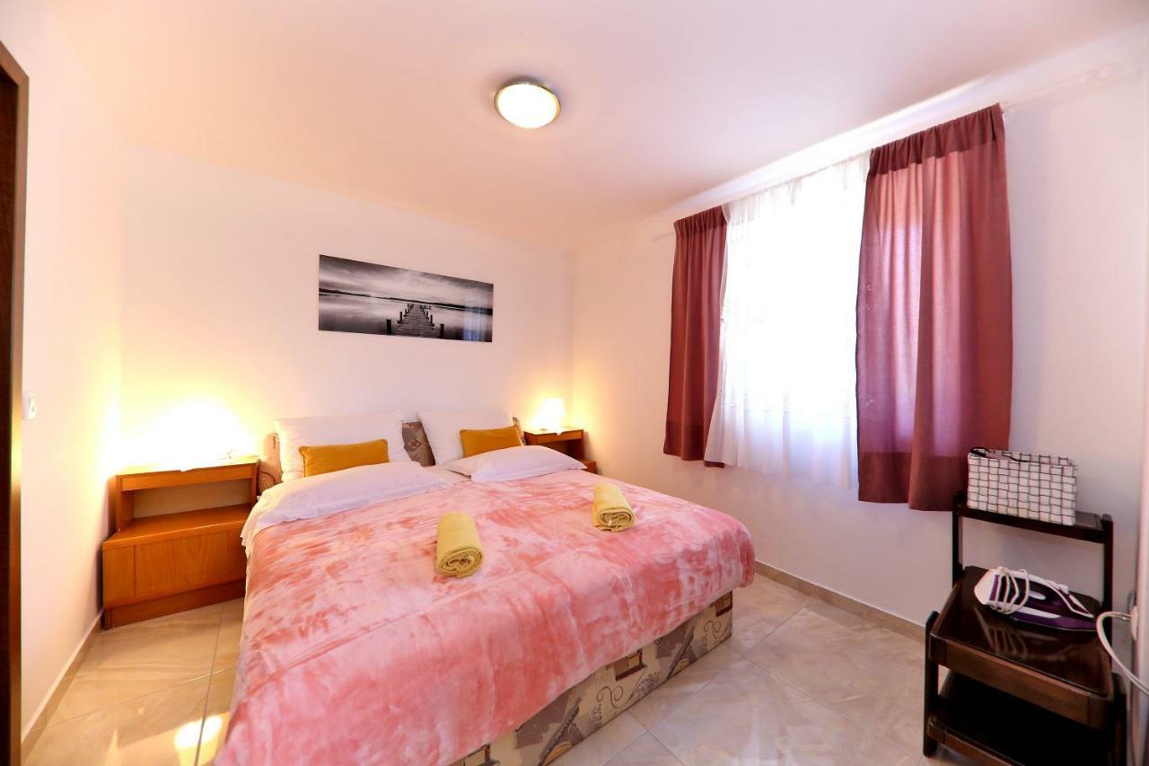 Apartments Anka Ртина Екстер'єр фото